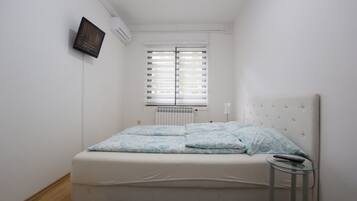 3 chambres, fer et planche à repasser, Wi-Fi gratuit, draps fournis