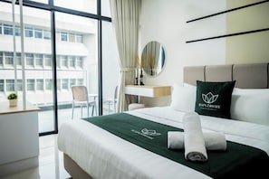 Deluxe Suite, 2 Bedrooms, Balcony | Blackout curtains, iron/ironing board, free WiFi - The Shore Premier Suites Kota Kinabalu (Kota Kinabalu)