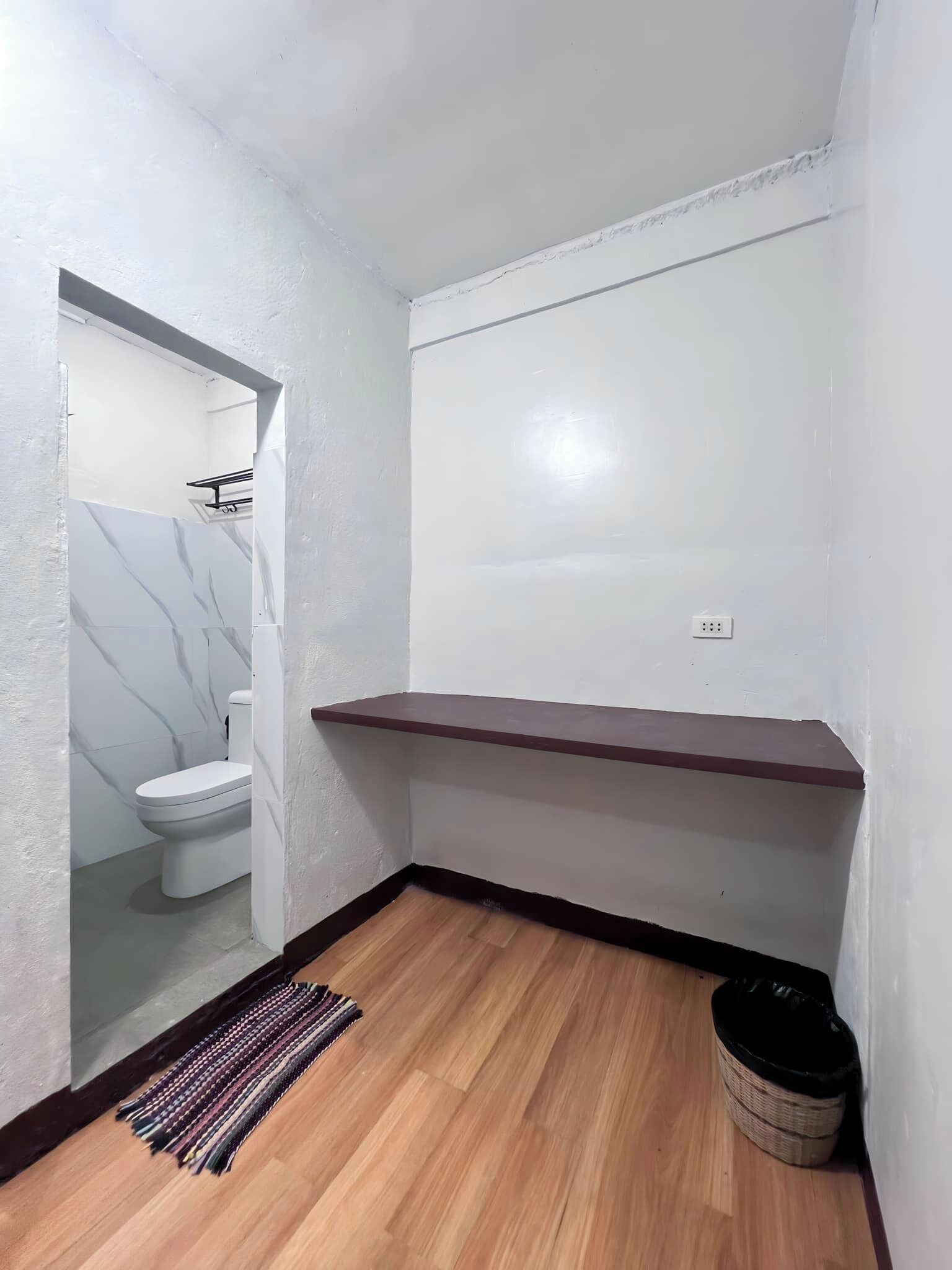 Towels, toilet paper