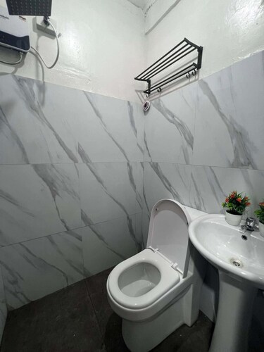 Comfortable Group Stay Room with AC