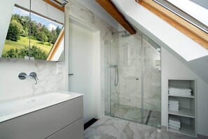 Hair dryer, towels - Pine Cone Loft - Peaceful Nature Escape near Baden-Baden (Baden-Baden)
