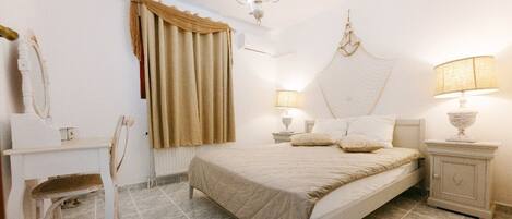 2 Schlafzimmer, BĂŒgeleisen/BĂŒgelbrett, WLAN, BettwĂ€sche