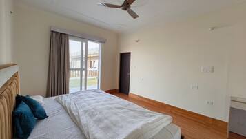 Family Room | Free WiFi