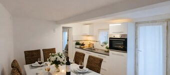 Premium Apartment with Charm, Private Garden, Balcony, and Wi-Fi