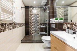 Appartamento Comfort, balcone, vista città | Bagno