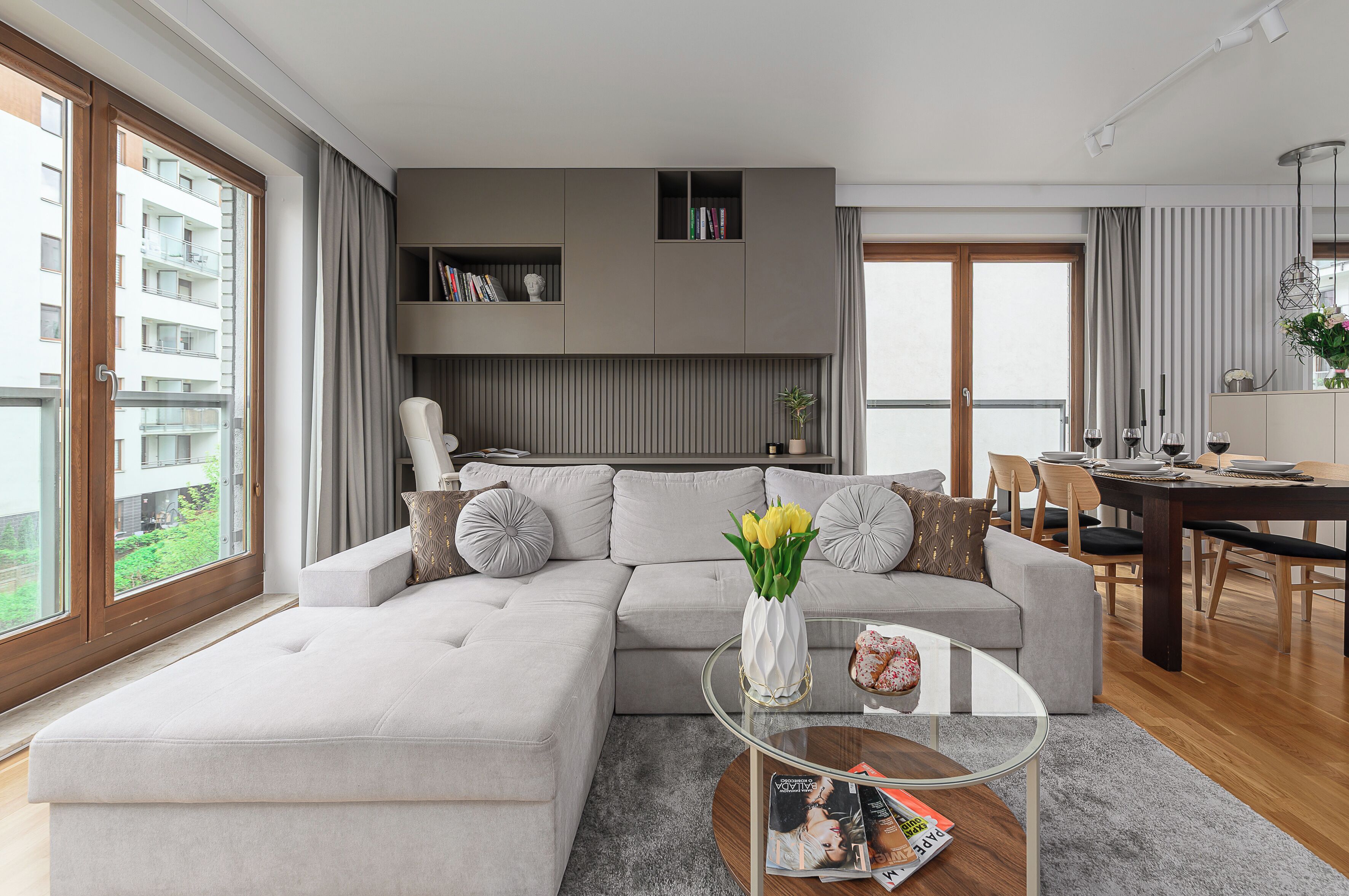 Comfort Apartment, Balcony, City View | Living area
