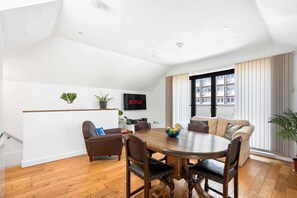 2 bedrooms - Chapel Waves By My Getaways (Brighton)