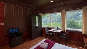 Honeymoon Cottage, Valley View | Free WiFi