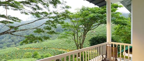 Superior Suite, Valley View | Property grounds