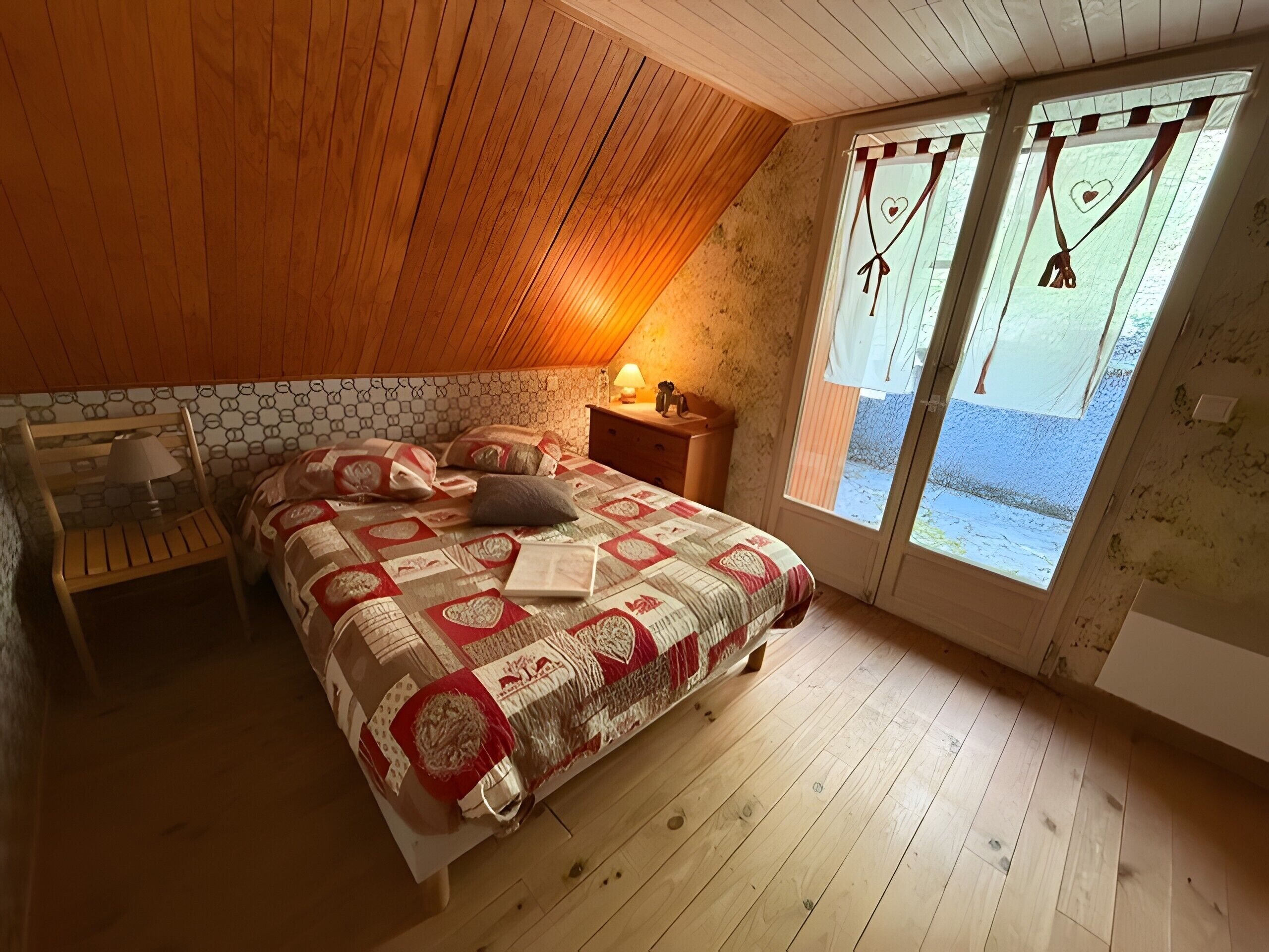 2 bedrooms