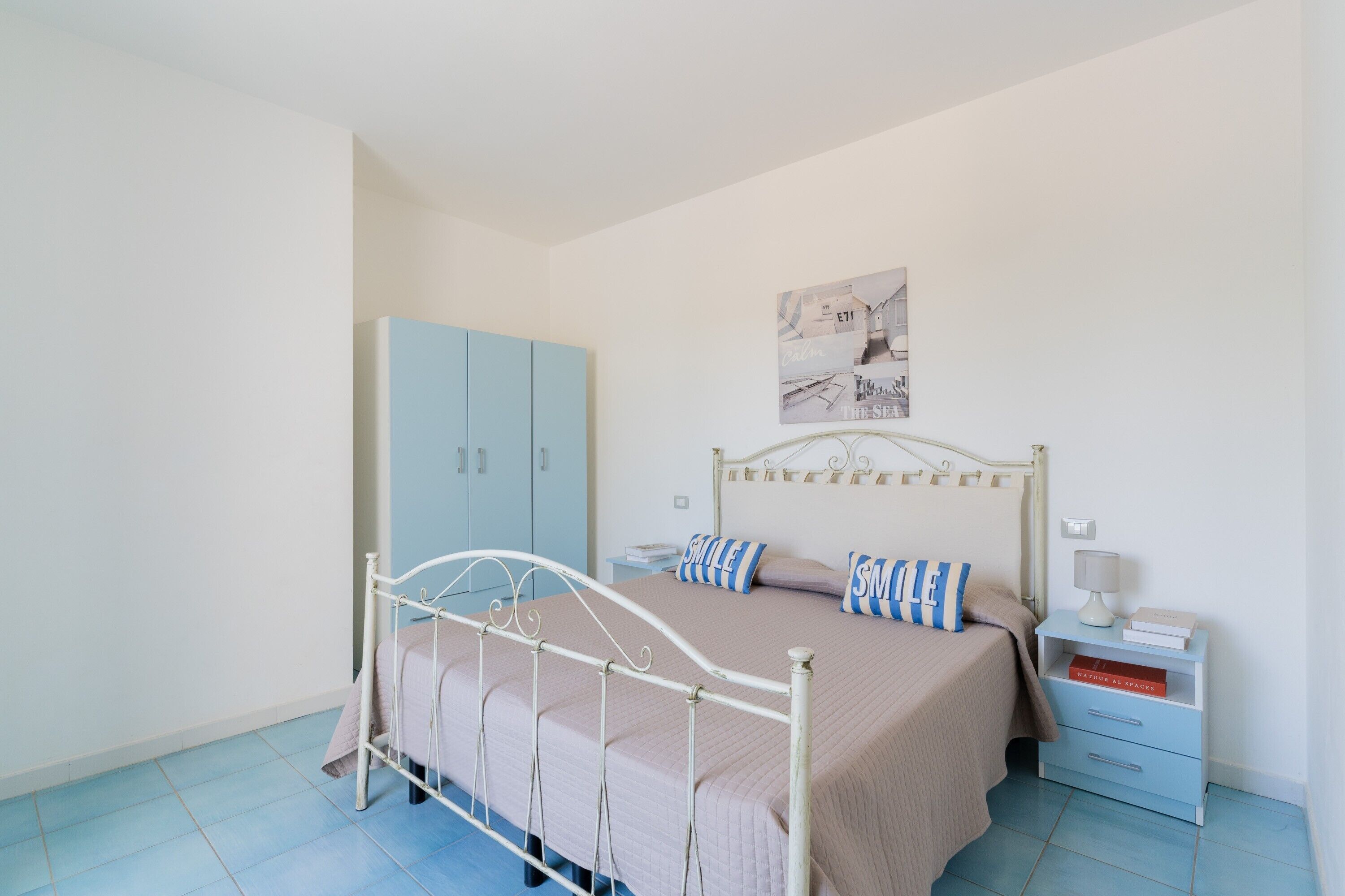 1 habitación y ropa de cama 