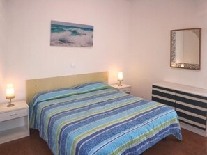 2 bedrooms, Internet - Reliable family apartment in a great area (Lignano Sabbiadoro)