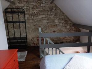 1 Schlafzimmer, BĂŒgeleisen/BĂŒgelbrett, Internetzugang