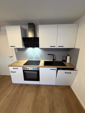 Private kitchen - Vrbo Property (Peißenberg)