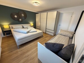 Room - Vrbo Property (Peißenberg)