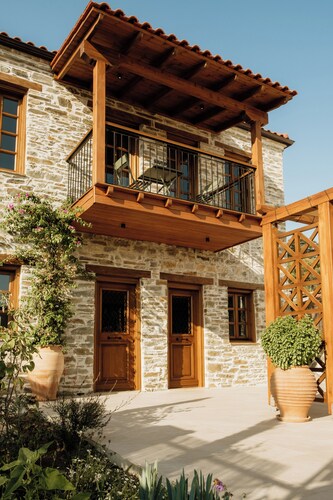 Galetso Stone Villa by Still Collection