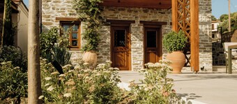 Galetso Villa I - 3 bdr luxury stone villa