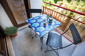 Outdoor dining - Vrbo Property (Sorrento)