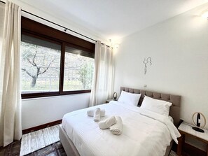 3 bedrooms, iron/ironing board, WiFi, bed sheets - Villa “Xani's Suite” with Fireplace (Γραβιά)