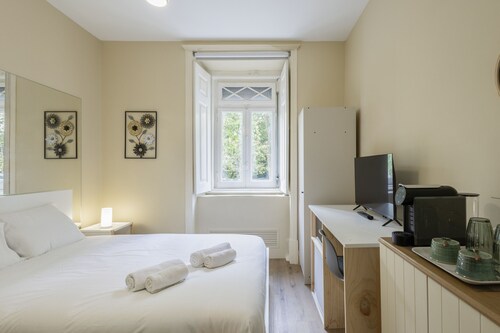 Lisbon Uptown Rooms by Homing