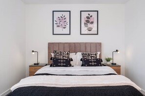 1 室のベッドルーム、アイロン / アイロン台、WiFi、ベッドシーツ
