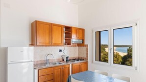 Fridge, microwave - Is Feminas 43 – Seafront stay with direct beach access 🌊☀️ (Bari Sardo)