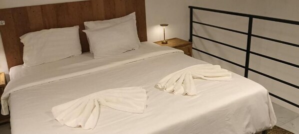 Classic Studio | In-room safe, free WiFi - Reaksa Hostel Koh Rong (Koh Rong)