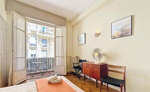 2 bedrooms, iron/ironing board, free WiFi, bed sheets - New! N&J -LE CATINAT - Spacious - Balcony (Nice)