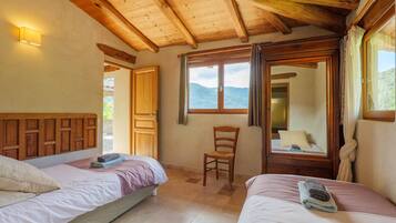 6 camere, ferro/asse da stiro, Wi-Fi, lenzuola