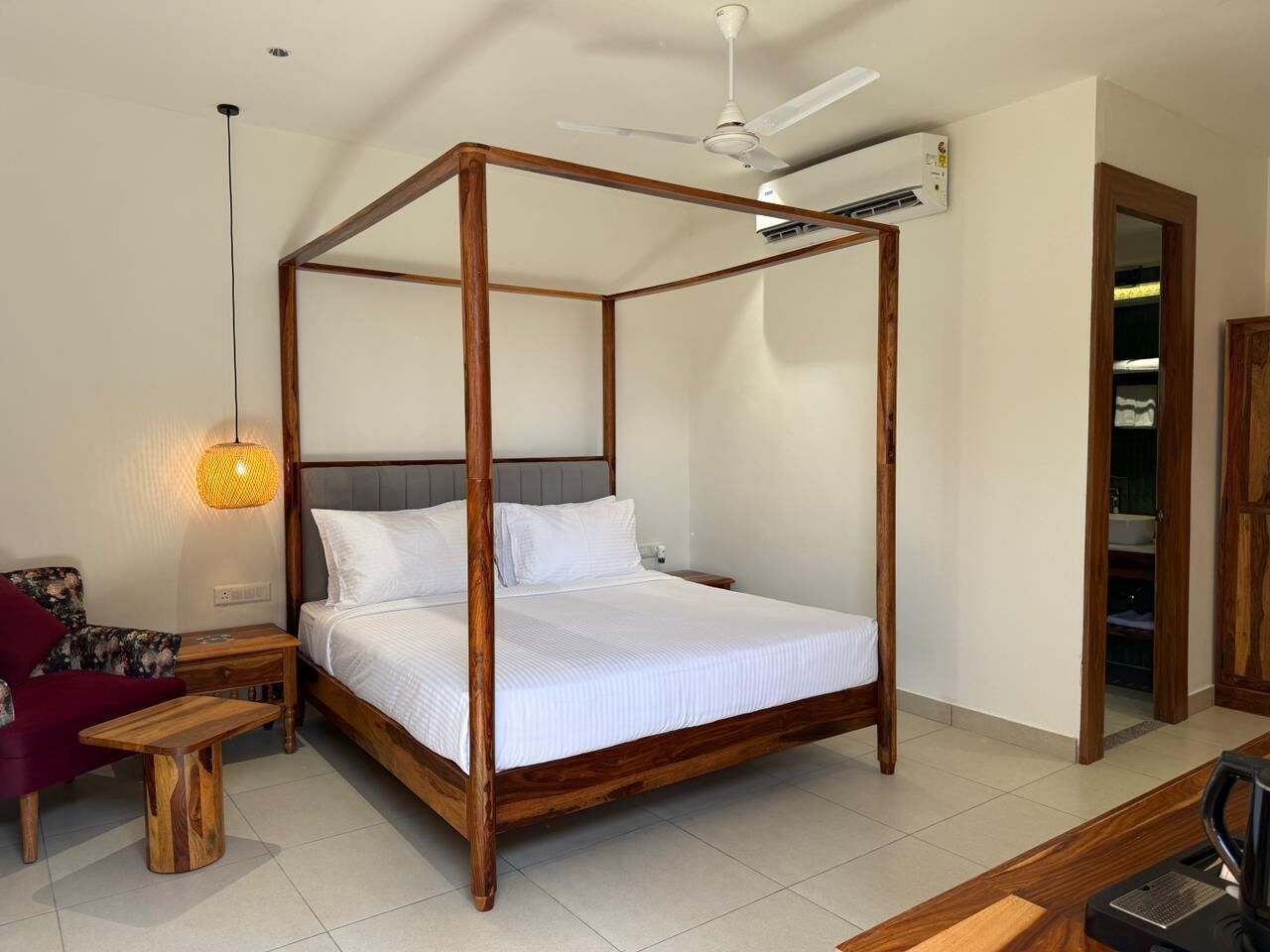In-room safe, iron/ironing board, free WiFi