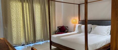 Deluxe Double Room, Balcony, Garden View