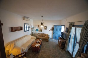 Living area - Pool's House with unrestricted sea view (Aspro Chorio)