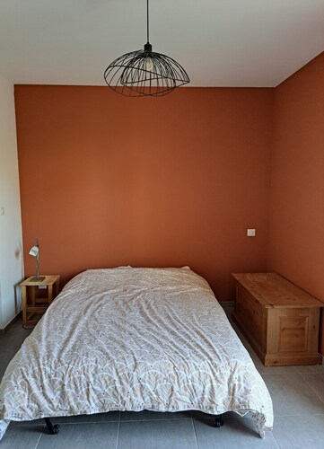 Chambre avec salle de bain privée dans logement individuel