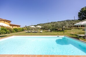 Pool - Vrbo Property (Castelfranco Piandiscò)