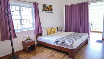 3 bedrooms, WiFi, bed sheets