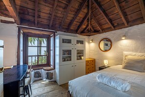 2 slaapkamers, een strijkplank/strijkijzer, wifi, beddengoed