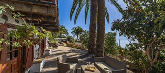 Casa Piedra y Tea: Private Heated Pool and Sea Views