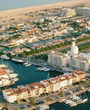 Marina - Villa Badia • Private Pool and Relax Near the Beach in Empuriabrava (Empuriabrava)