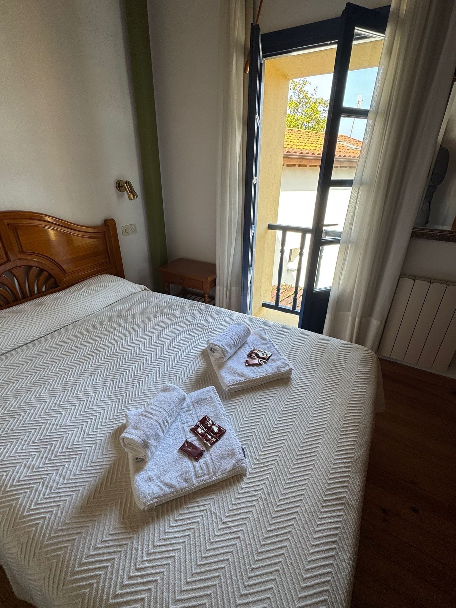 Double Room | In-room safe, desk, free WiFi, wheelchair access