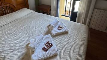 Double Room | In-room safe, desk, free WiFi, wheelchair access