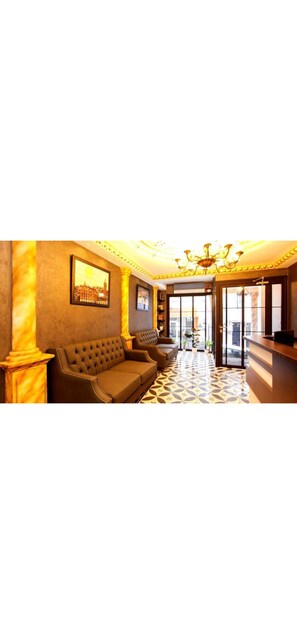 Reception - Doorway suites (Istanbul)