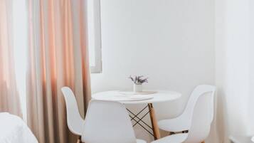 Standard-Vierbettzimmer | Speisen