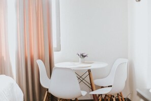 Standard-Vierbettzimmer | Speisen