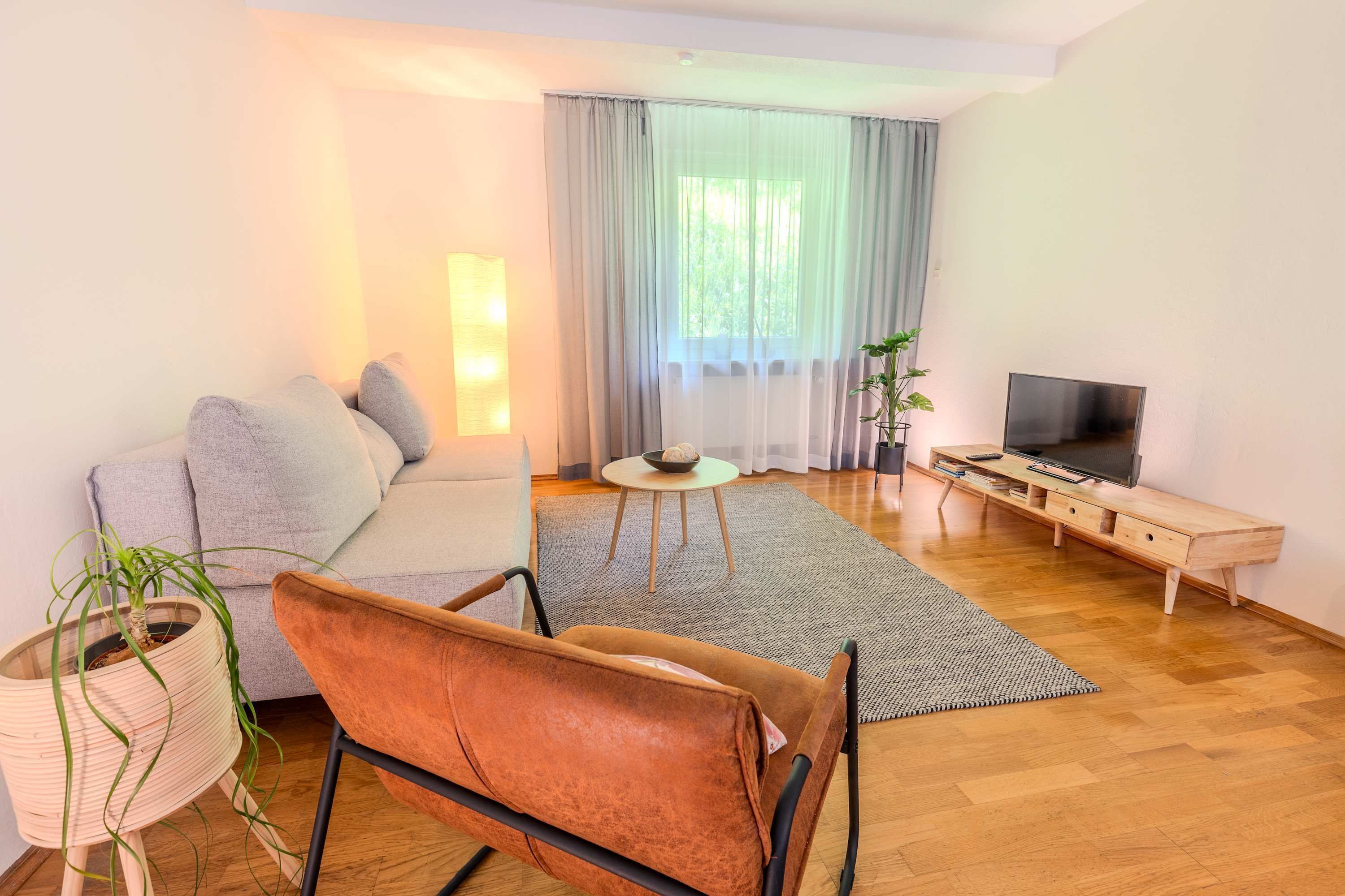 House | 9 bedrooms, Internet