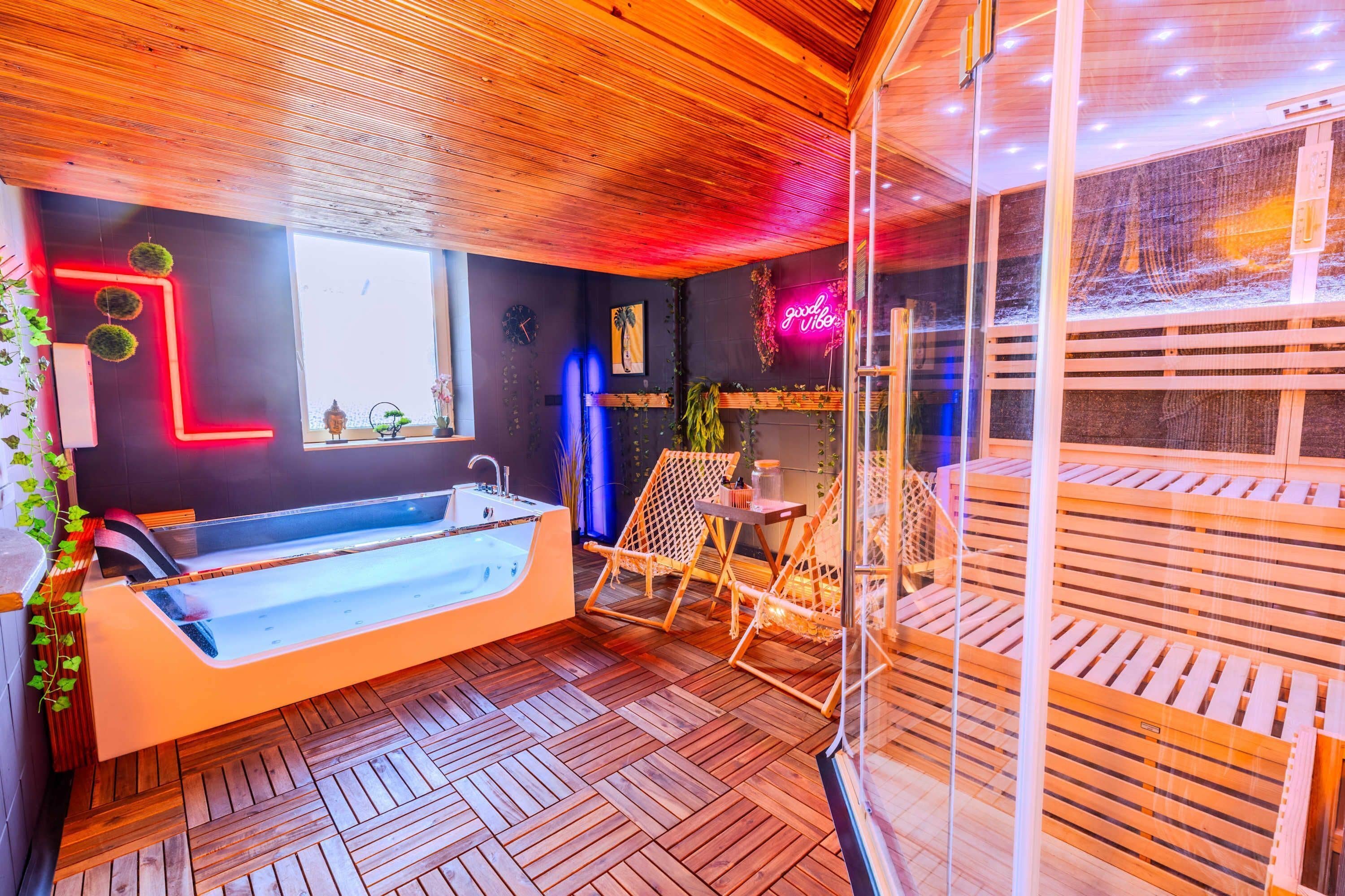 House | 8 bedrooms, Internet