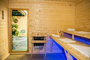 House | 7 bedrooms, Internet - Casino Whirlpool-sauna-kino-indoor-basketball (Hoehr-Grenzhausen)