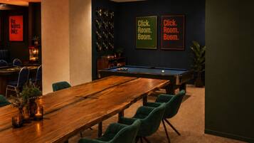 Villa | 5 bedrooms, Internet
