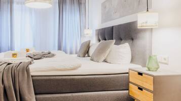 House | 12 bedrooms, Internet