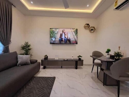Luxe Haven by Cosdarl Homes – Elegant Retreat with Modern Comforts