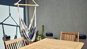 Appartement, 2 slaapkamers | Buiten dineren